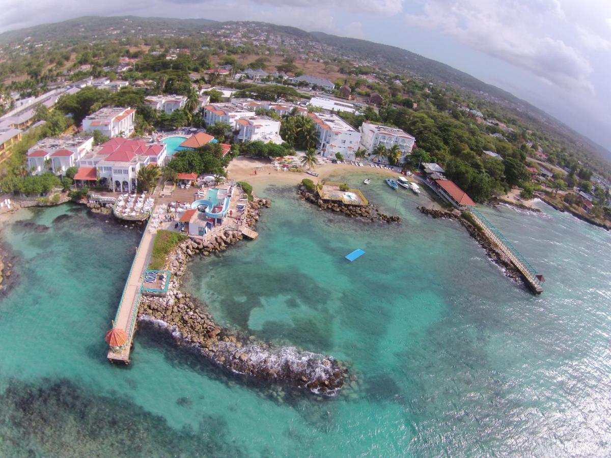 Franklyn D Resort & Spa All Inclusive Runaway Bay Εξωτερικό φωτογραφία